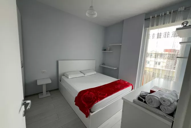 Shtepi me qera Apartament ne Tirane, 1+1, Mobilimi E mobiluar, Pagesa 650  Euro.