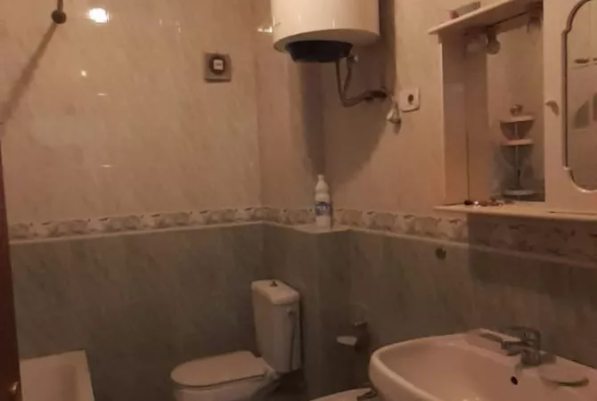 Shtepi me qera Apartament ne Tirane, 1+1, Mobilimi E mobiluar, Pagesa 600  Euro.