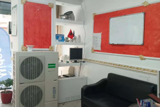 Ambient biznesi me qera 1+1 ne Tirane - 45,000 Leke