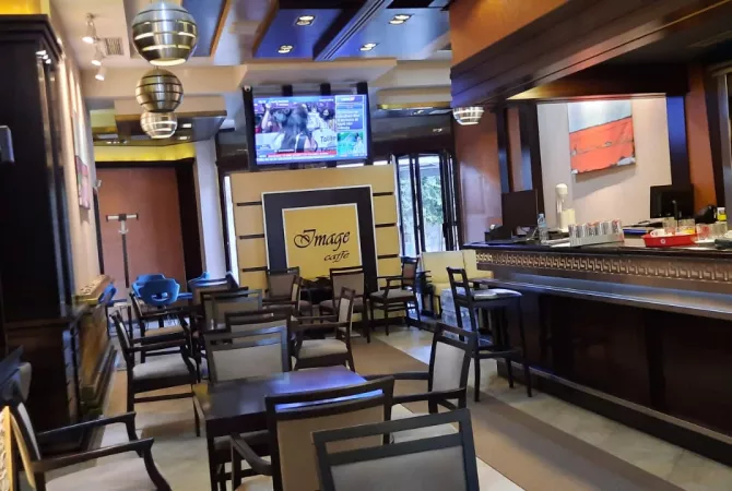 Shitet lokal tek Rruga e Barrikadave/370,000 euro