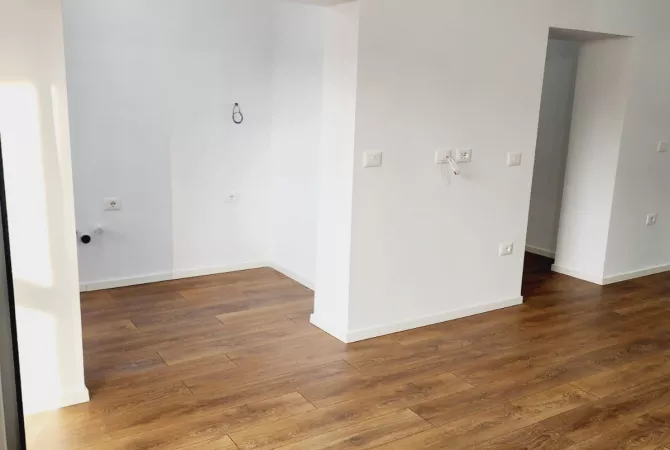 Shtepi ne shitje 2+1 ne Tirane - 155,000 Euro