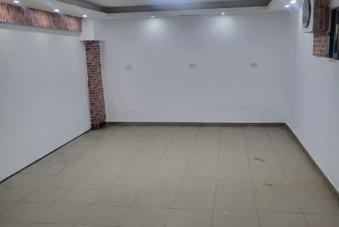 Ambient biznesi me qera 3+1 ne Tirane - 45,000 Leke