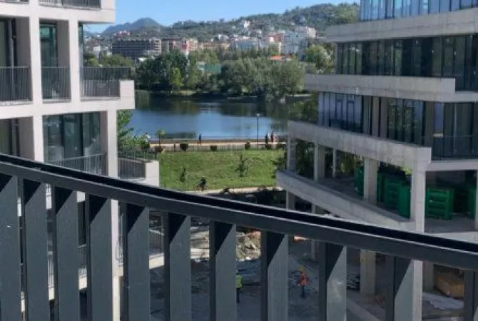 Ambient biznesi me qera 3+1 ne Tirane - 1,850 Euro
