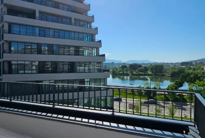 Ambient biznesi me qera 3+1 ne Tirane - 1,000 Euro