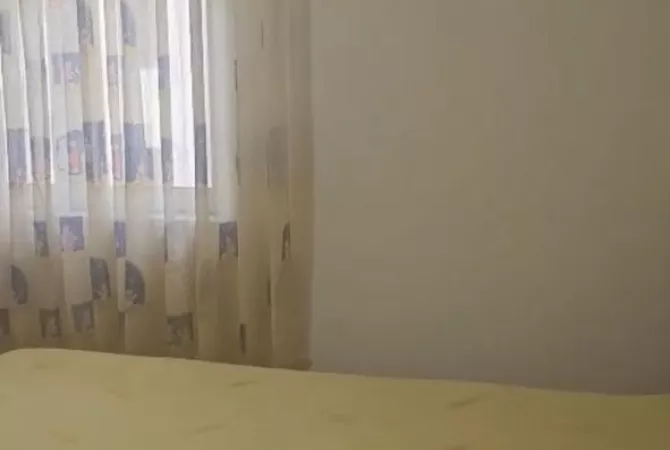 Shtepi me qera Apartament ne Tirane, 3+1, Mobilimi E mobiluar, Pagesa 650  Euro.