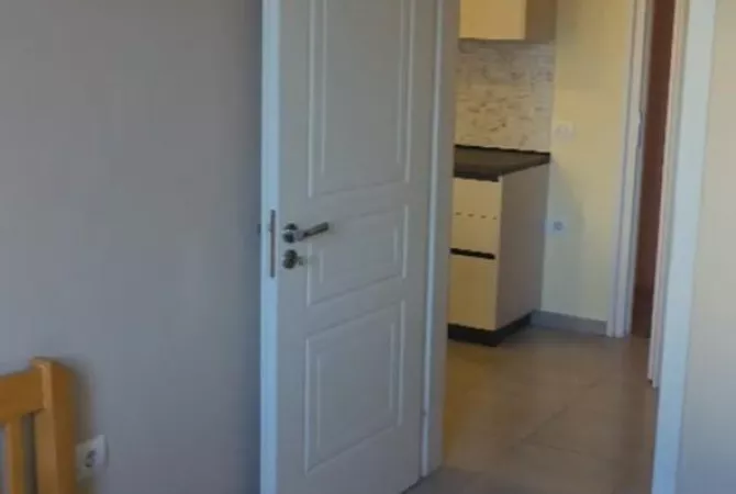 Shtepi me qera 1+1 ne Tirane - 400 Euro