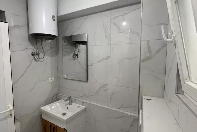 Casa in affitto 4+1 a Tirana - 1,200 Euro