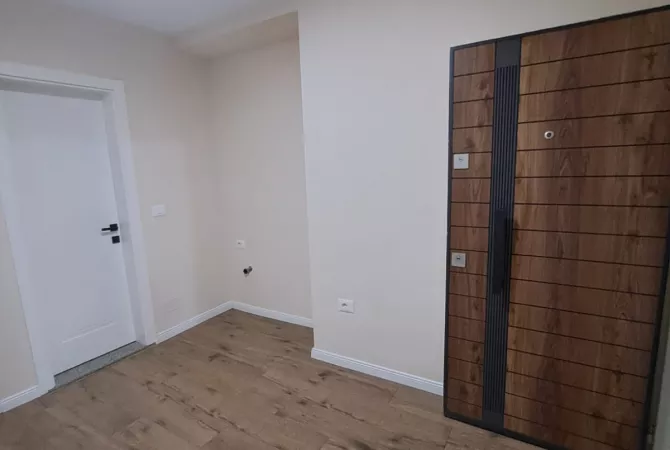 Shtepi me qera Apartament ne Tirane, 2+1, Mobilimi Bosh, pa mobiluar, Pagesa 1,200  Euro.