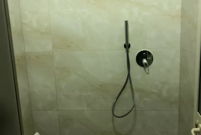 Shtepi me qera Apartament ne Tirane, 1+1, Mobilimi E mobiluar, Pagesa 50,000  Leke.