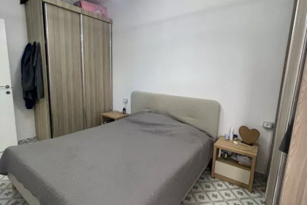 Shtepi me qera Apartament ne Tirane, 1+1, Mobilimi E mobiluar, Pagesa 45,000  Leke.