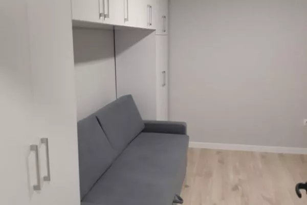 Shtepi me qera Apartament ne Tirane, Garsoniere, Mobilimi E mobiluar, Pagesa 45,000  Leke.