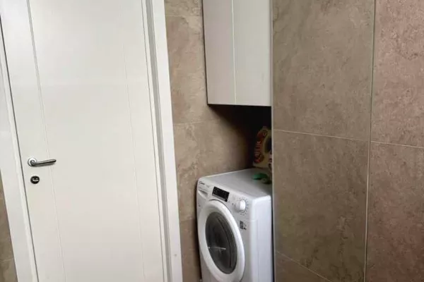 Shtepi me qera Apartament ne Tirane, 2+1, Mobilimi E mobiluar, Pagesa 950  Euro.