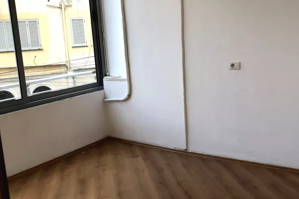 Apartment for rent in Tirana 2+1, Emty