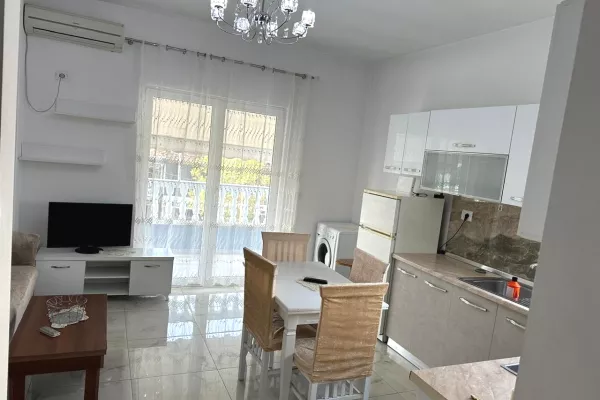 Casa in affitto 1+1 a Tirana - 35,000 Leke