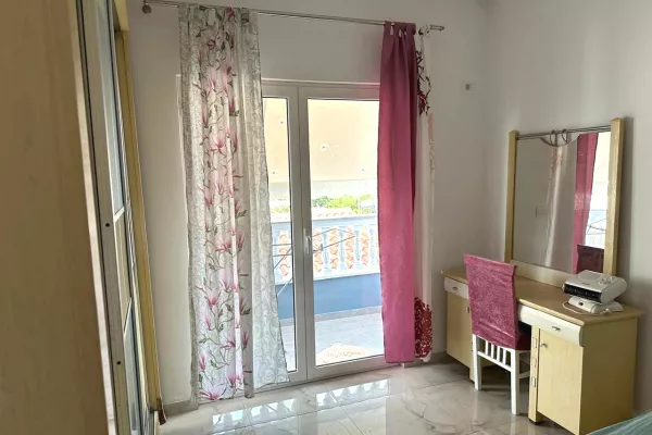 Shtepi me qera Apartament ne Tirane, 1+1, Mobilimi E mobiluar, Pagesa 35,000  Leke.