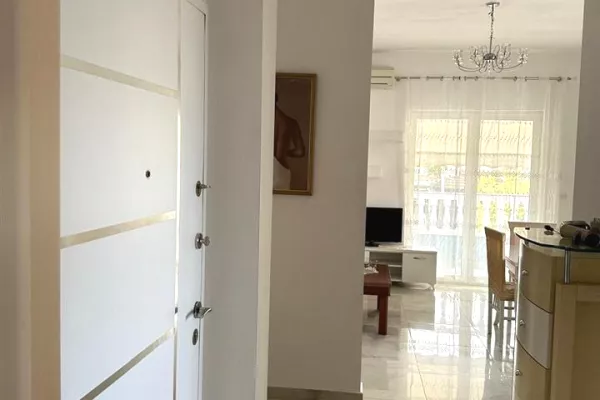 Casa in affitto 1+1 a Tirana - 35,000 Leke