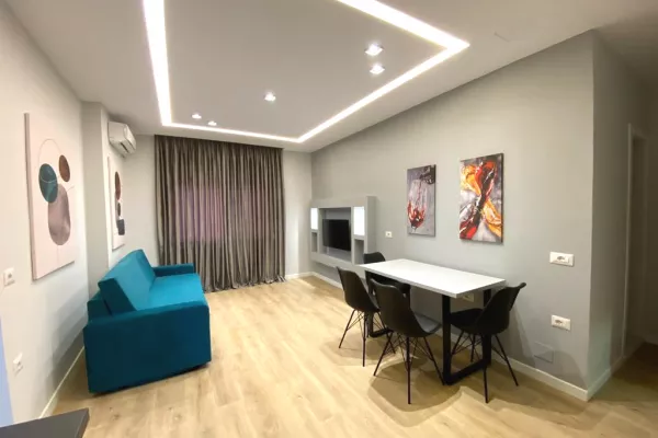 Shtepi me qera 2+1 ne Tirane - 700 Euro