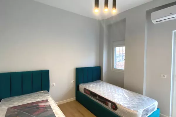 Shtepi me qera 2+1 ne Tirane - 700 Euro