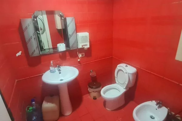 Ambient biznesi ne shitje 3+1 ne Tirane - 320,000 Euro