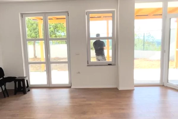 Shtepi me qera 2+1 ne Tirane - 600 Euro
