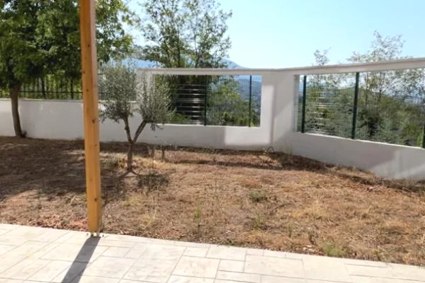 Shtepi me qera 2+1 ne Tirane - 600 Euro