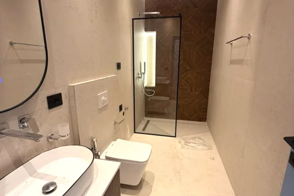 Shtepi me qera 2+1 ne Tirane - 900 Euro