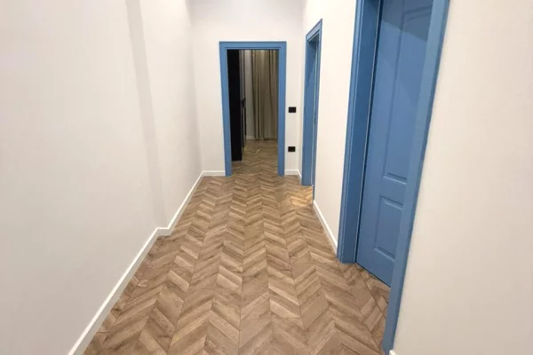 Shtepi me qera Apartament ne Tirane, 2+1, Mobilimi E mobiluar, Pagesa 900  Euro.