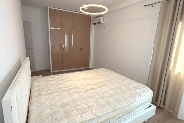 Shtepi me qera Apartament ne Tirane, 2+1, Mobilimi E mobiluar, Pagesa 800  Euro.