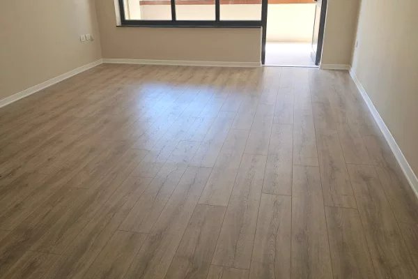 Shtepi me qera 2+1 ne Tirane - 1,300 Euro