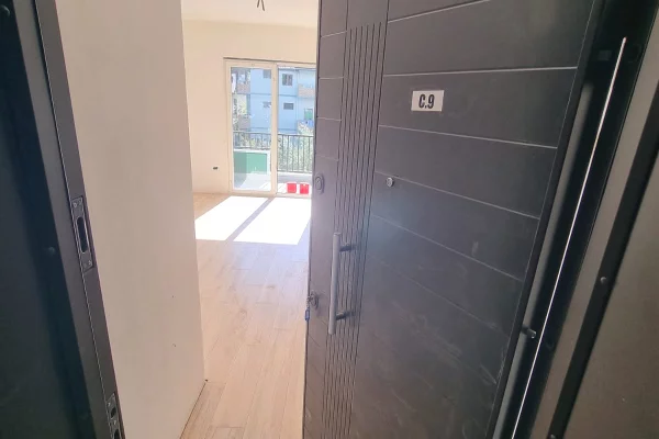 House for Sale 1+1 in Tirana - 63,500 Euro