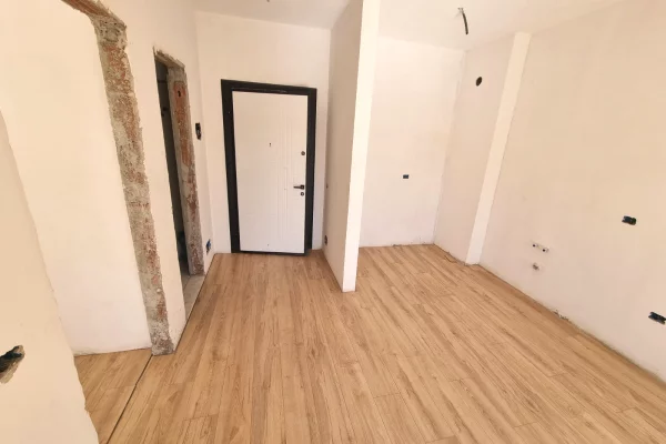 House for Sale 1+1 in Tirana - 63,500 Euro