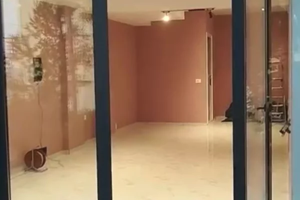 Business Property for Rent 3+1 in Tirana - 750 Euro