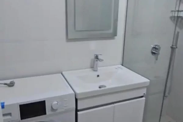 Shtepi me qera Garsoniere ne Tirane - 400 Euro