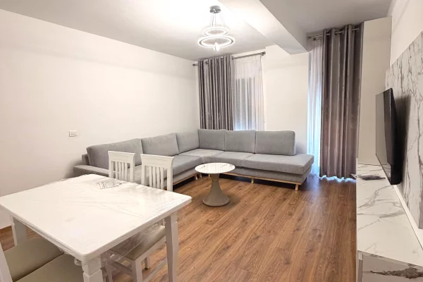 Shtepi me qera 1+1 ne Tirane - 70,000 Leke