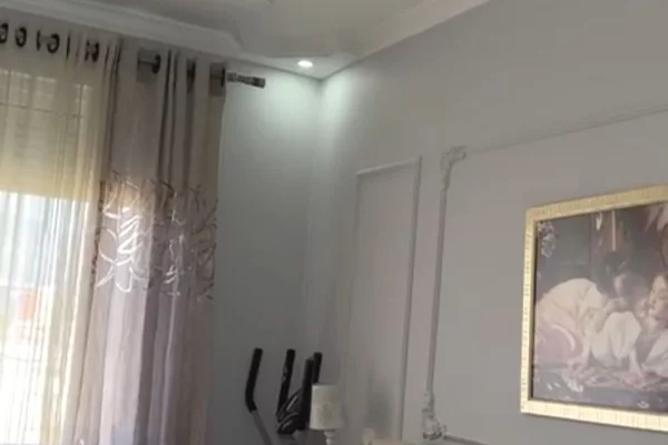 Shtepi me qera Apartament ne Tirane, 2+1, Mobilimi E mobiluar, Pagesa 600  Euro.