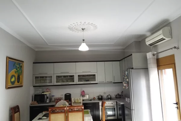 Shtepi ne shitje 7+1 ne Tirane - 730,000 Euro