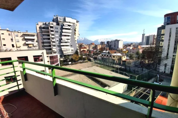 Shtepi me qera Apartament ne Tirane, 1+1, Mobilimi E mobiluar, Pagesa 60,000  Leke.