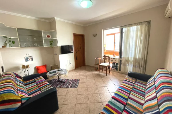 Shtepi me qera Apartament ne Tirane, 1+1, Mobilimi E mobiluar, Pagesa 50,000  Leke.