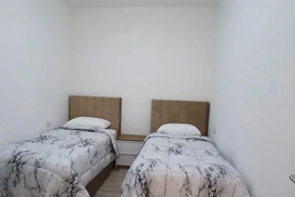 Appartamento in affitto a Tirana 2+1, Arredato