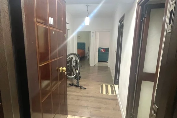 Shtepi me qera 2+1 ne Tirane - 50,000 Leke