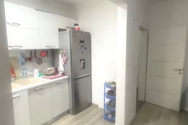 Shtepi me qera 2+1 ne Tirane - 50,000 Leke