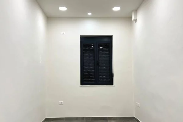 Ambient biznesi ne shitje 3+1 ne Tirane - 490,000 Euro