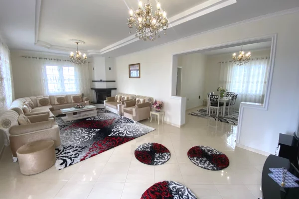 Shtepi ne shitje 5+1 ne Tirane - 500,000 Euro