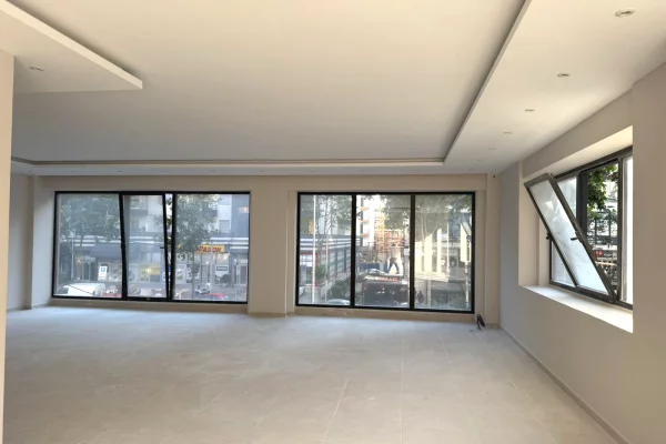 Business Property for Rent 3+1 in Tirana - 1,500 Euro