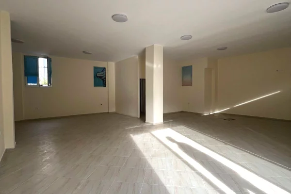 Ambient biznesi me qera 1+1 ne Tirane - 1,000 Euro