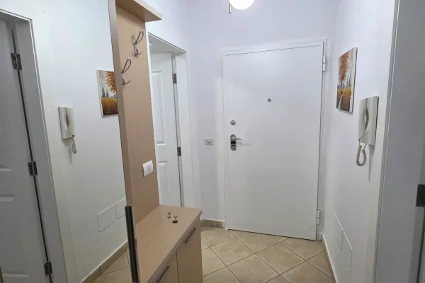 Shtepi me qera Garsoniere ne Tirane - 650 Euro