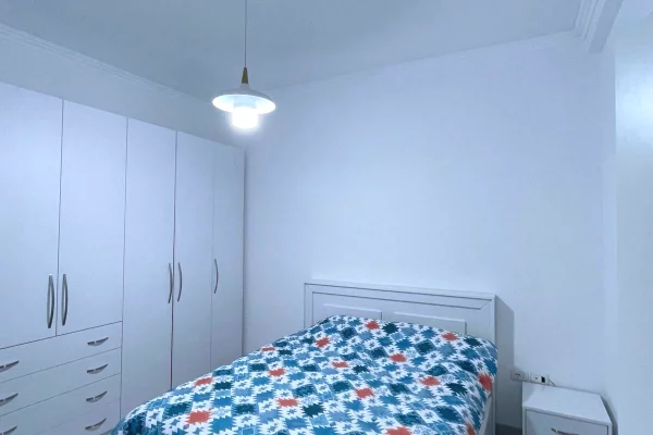 Shtepi me qera 1+1 ne Tirane - 50,000 Leke