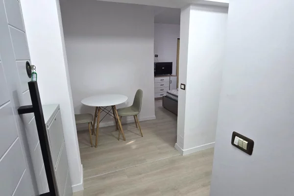 Shtepi me qera Garsoniere ne Tirane - 500 Euro