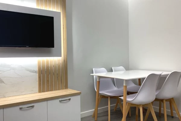 Shtepi me qera Apartament ne Tirane, 1+1, Mobilimi E mobiluar, Pagesa 550  Euro.