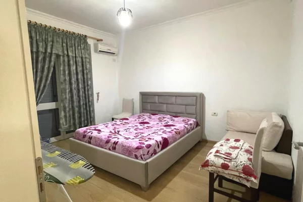 Shtepi me qera 2+1 ne Tirane - 600 Euro